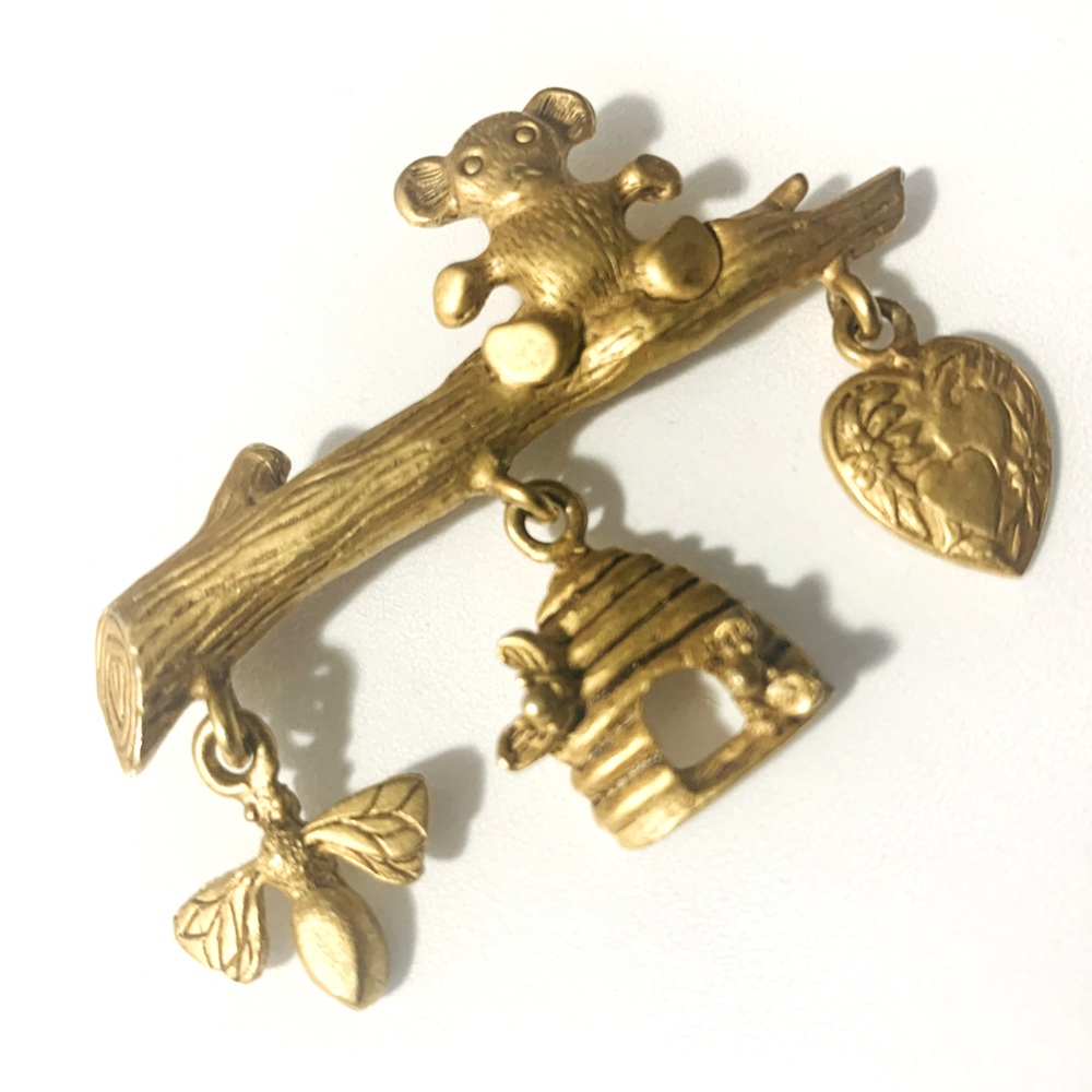 Vintage Razza Honey Bear Brooch